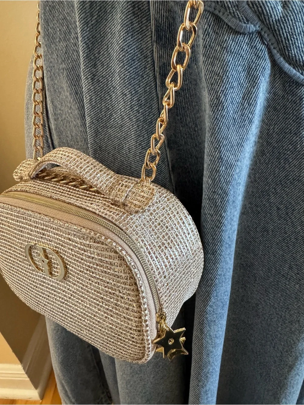 Gold Straw Crossbody Bag with Chain Strap